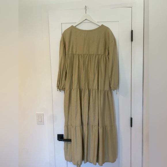 KOTN Poet Dress, Size 6 - Picture 2 of 2